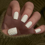 Sweater Embrace short squoval nail detail