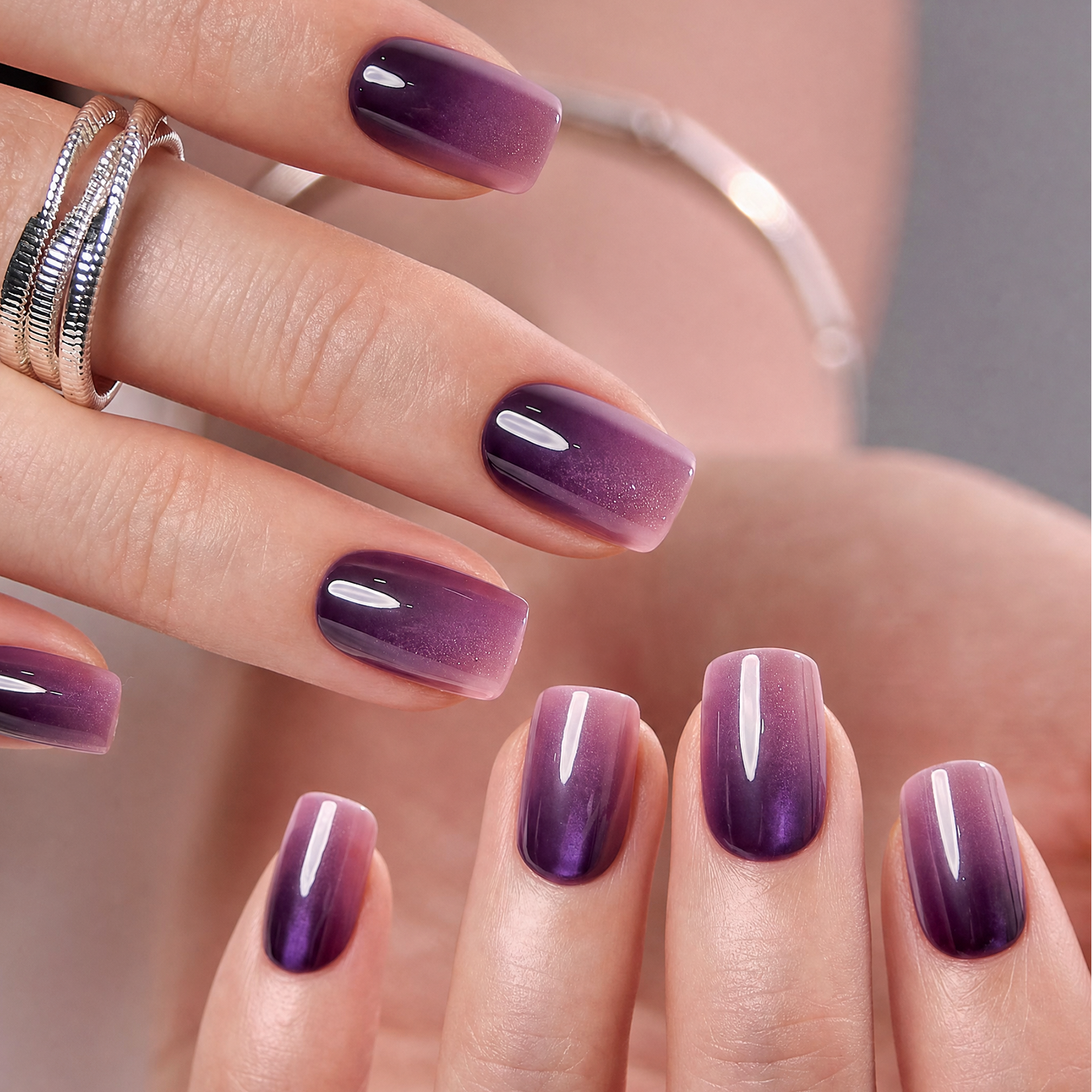 Twilight Fade S Squoval squoval press-on nails