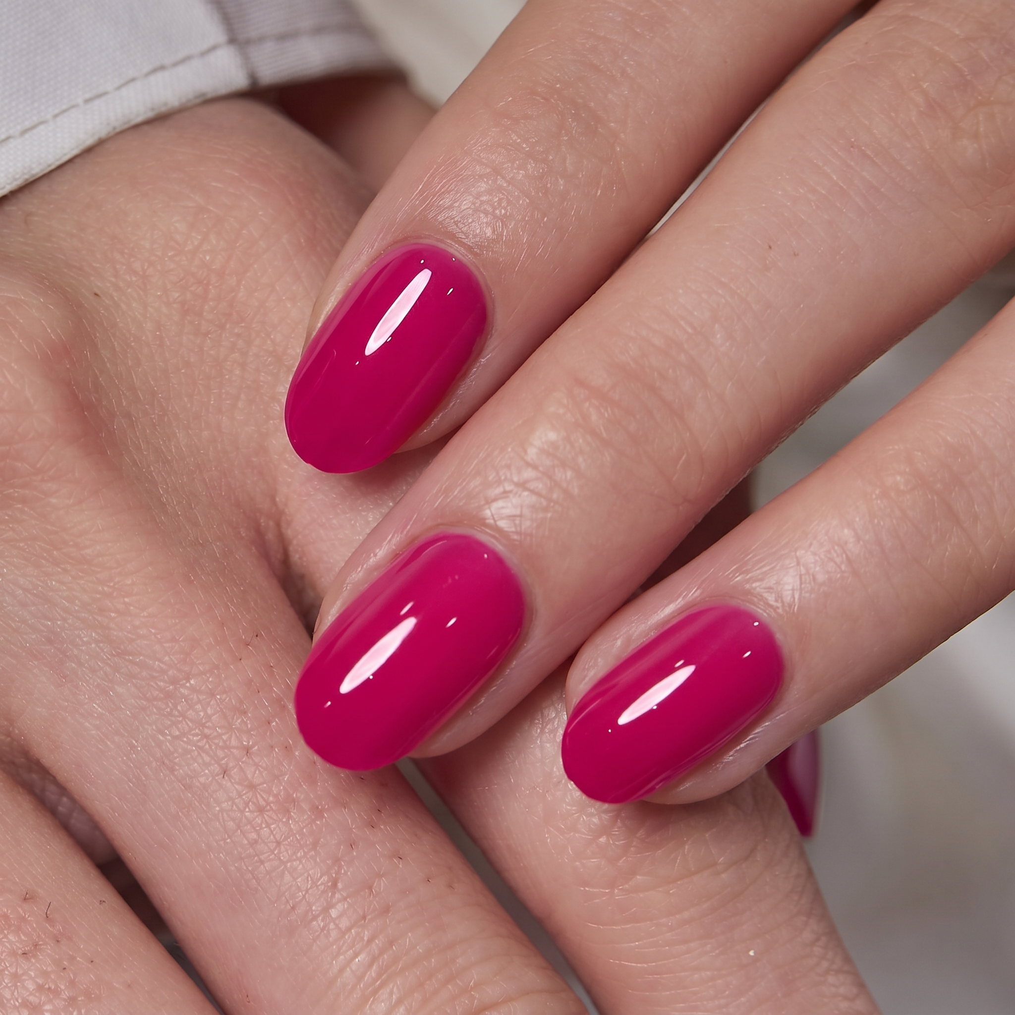 Velvet Berry S Oval oval press-on nails