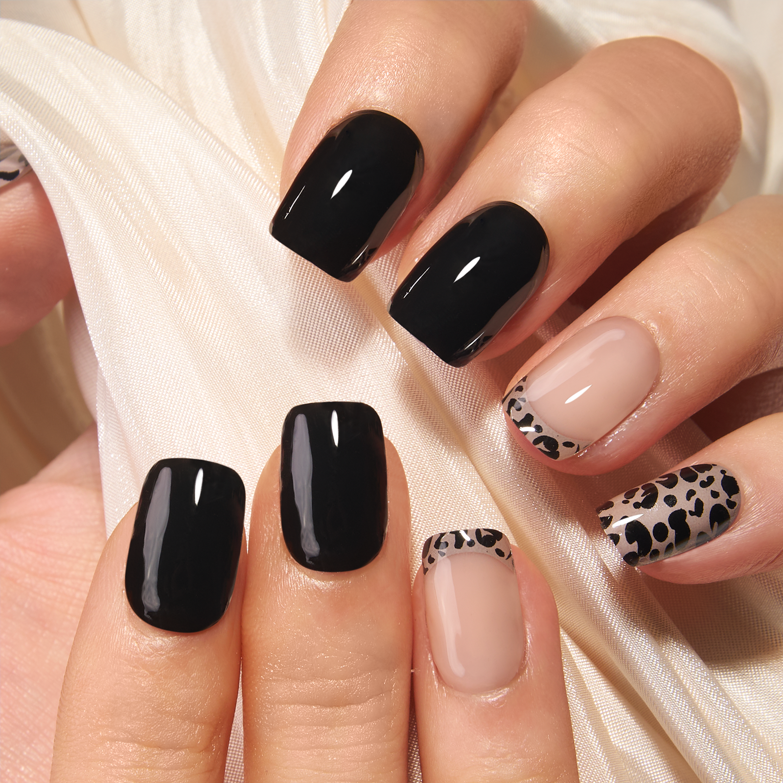 Wild Elegance short squoval nail detail
